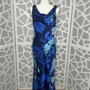 Elegant Blue Floral Maxi Dress